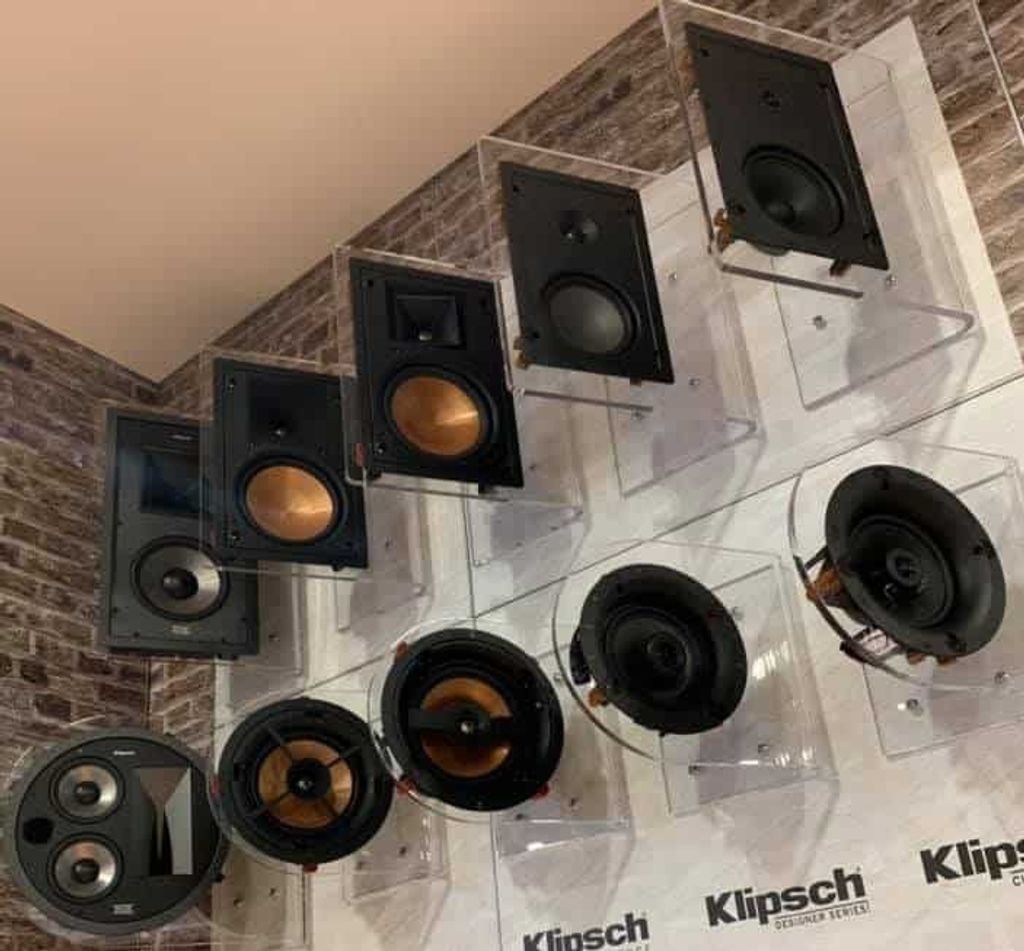 רמקולים שקועים